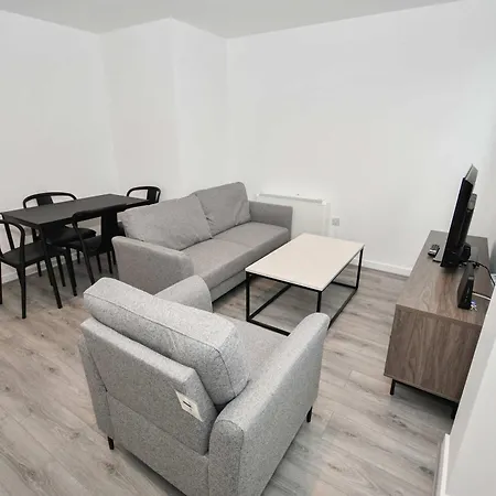 Apartment Contemporary 1 Bedroom In *